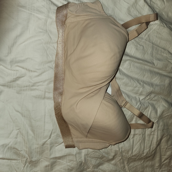 2 Padded Lounge Bra's - Deesse 44C - Picture 9 of 12